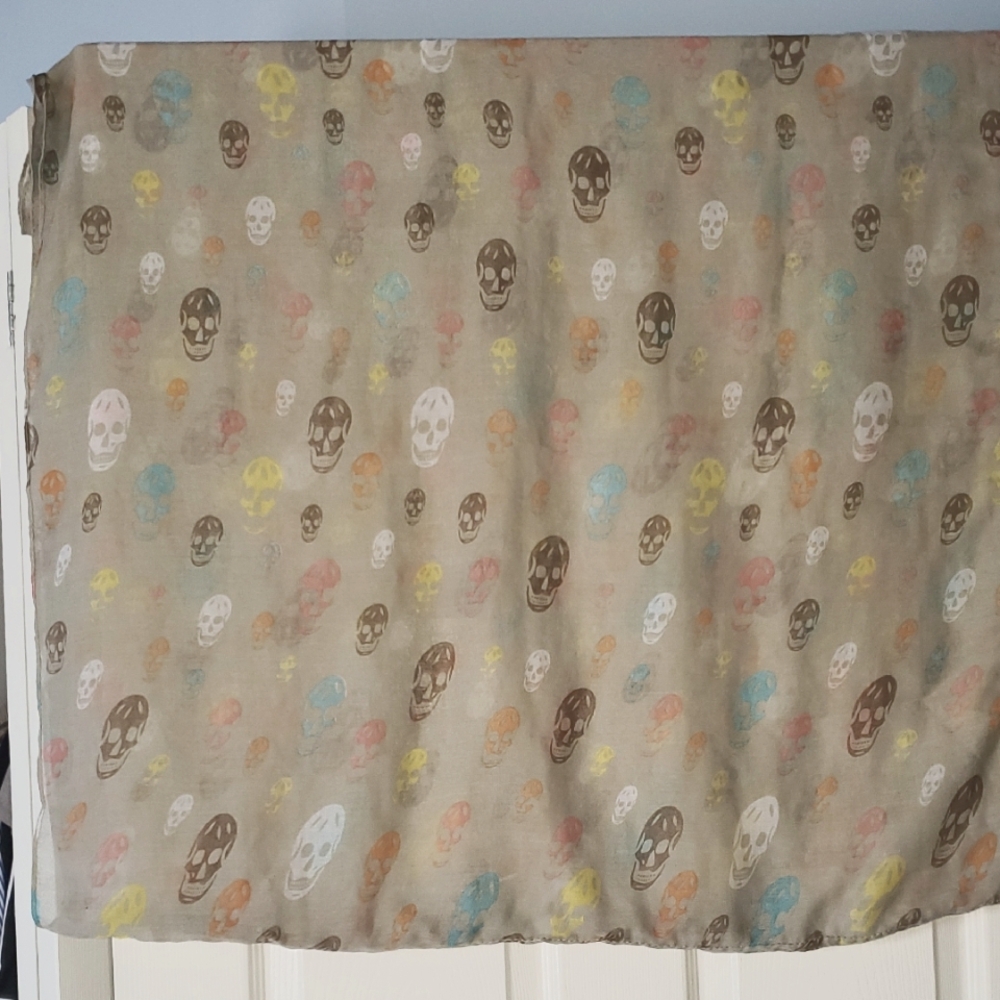 Skull Patterned Infinity Scarf
